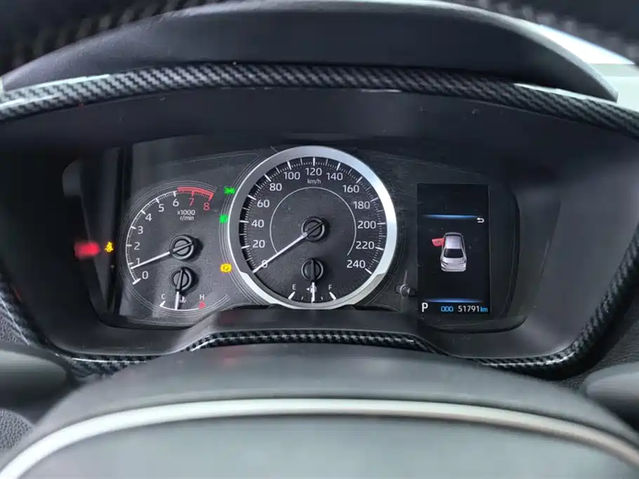 Toyota Corolla 2019 1.2T S-CVT GL Pioneer Edition фото 14