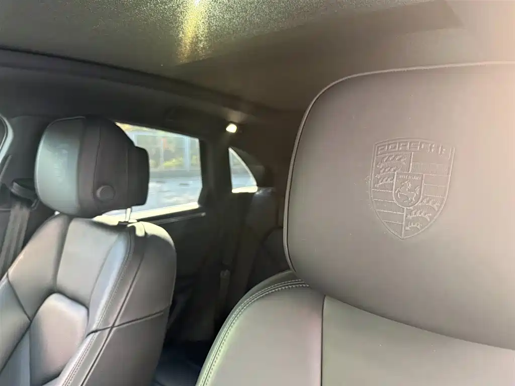 Porsche Macan 2024 Macan 2.0T фото 9