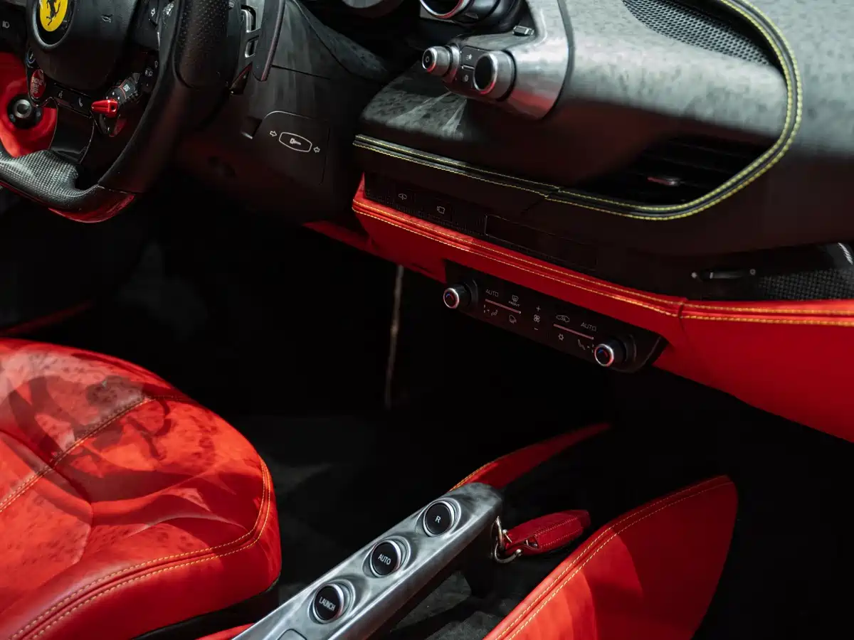 Ferrari F8 2020 2019 Tributo 3.9T V8