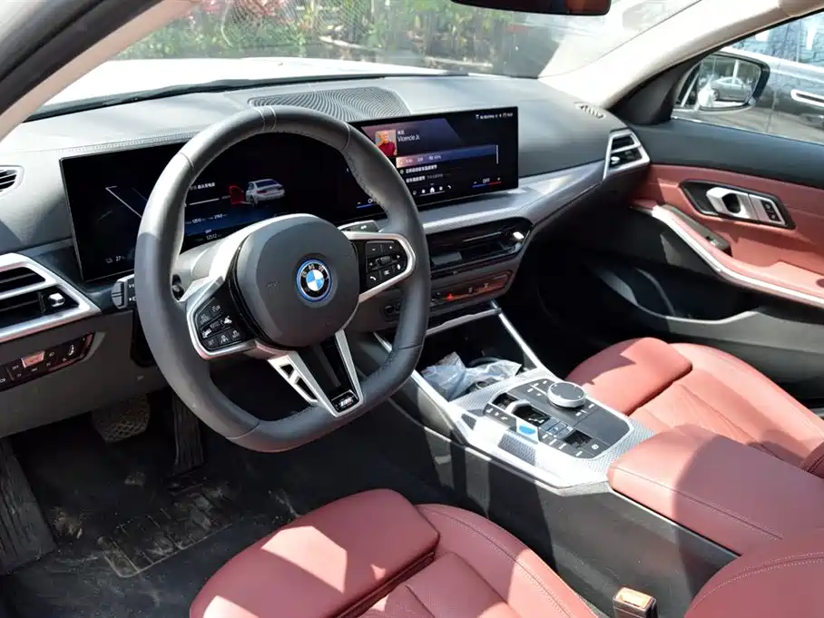 BMW i3 2025 eDrive 40 L Shadow Night Package фото 6
