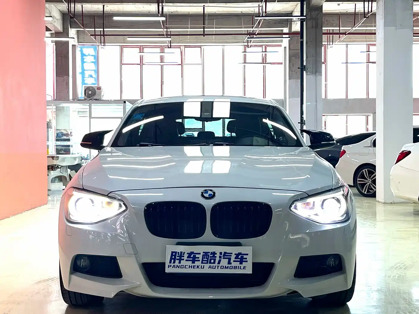 BMW 1 Series (Import) 2013 Facelift 116i Leading Model фото 2