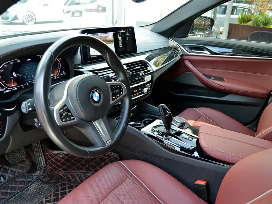 BMW 5 Series 2022 Model Second Facelift 525Li M Sport Package фото 6