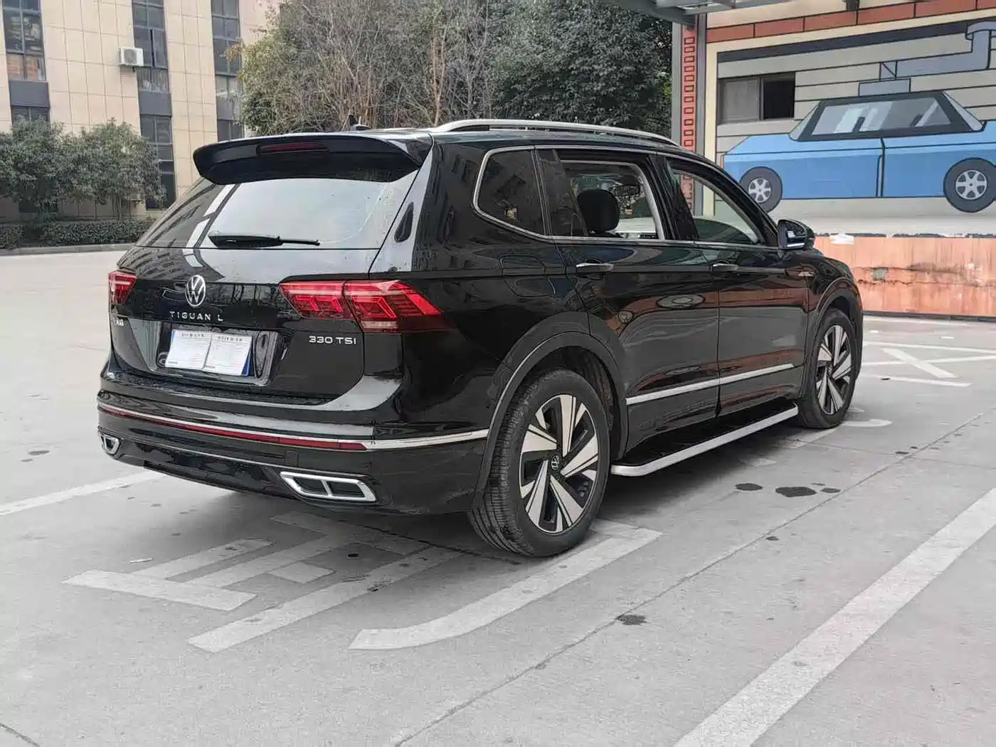 Volkswagen Tiguan L 2022 330TSI Auto 2WD R-Line Premium Edition фото 7