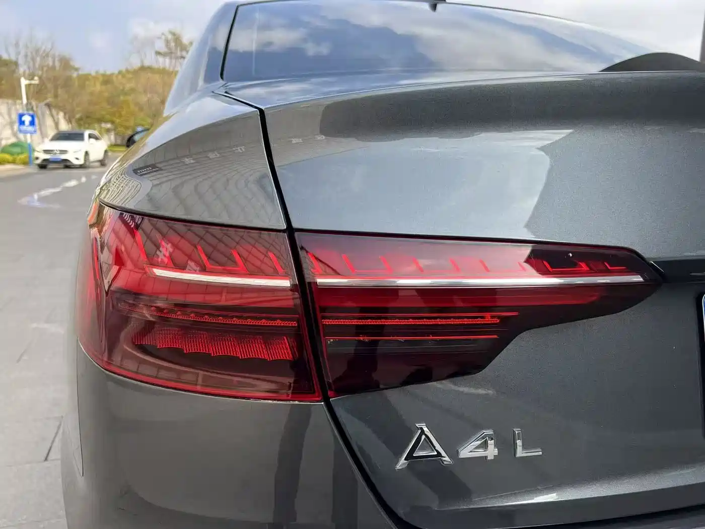 AUDI A4L