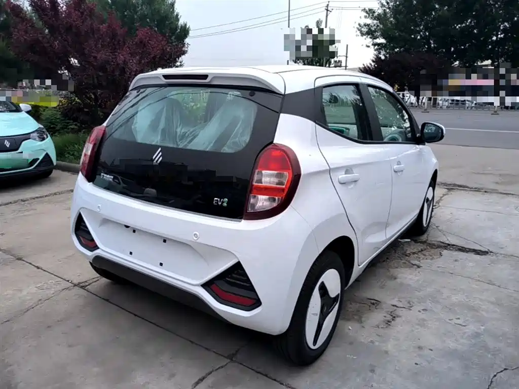 JMCG New Energy Little Kirin 2026 2025 PLUS+ Comfort Model