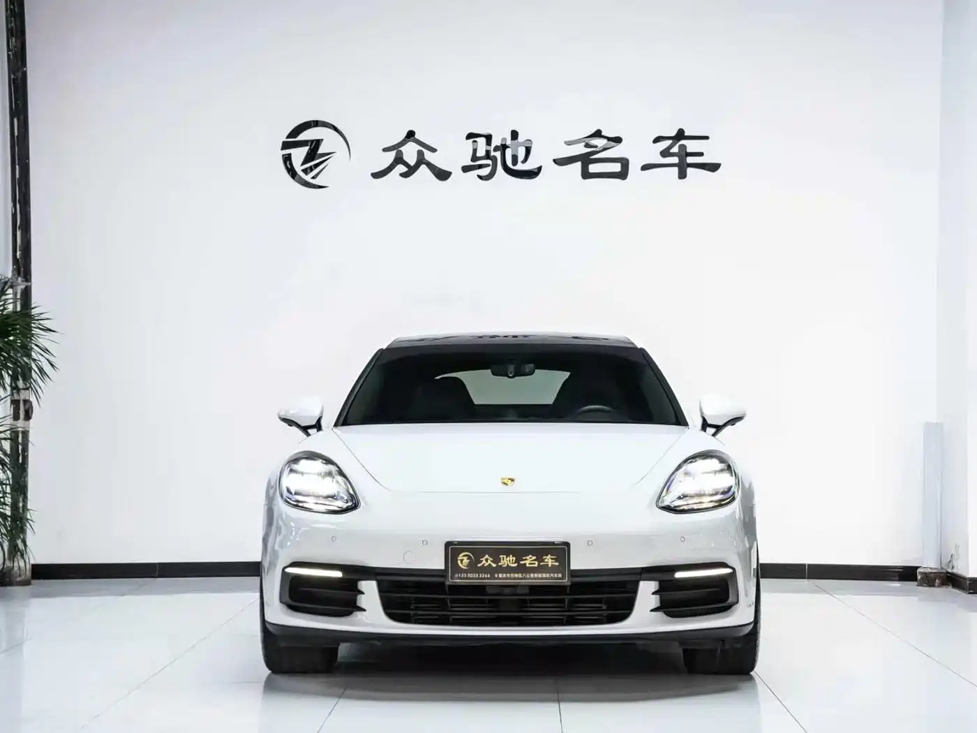 Porsche Panamera 2017 Panamera 3.0T фото 2