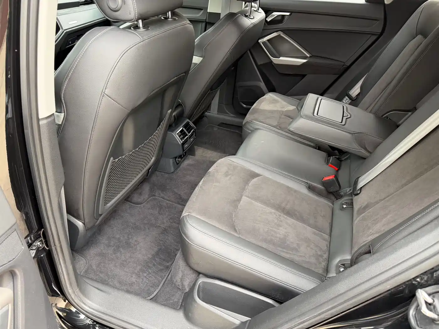 Audi Q3 2022 35 TFSI Fashion Dynamic фото 13