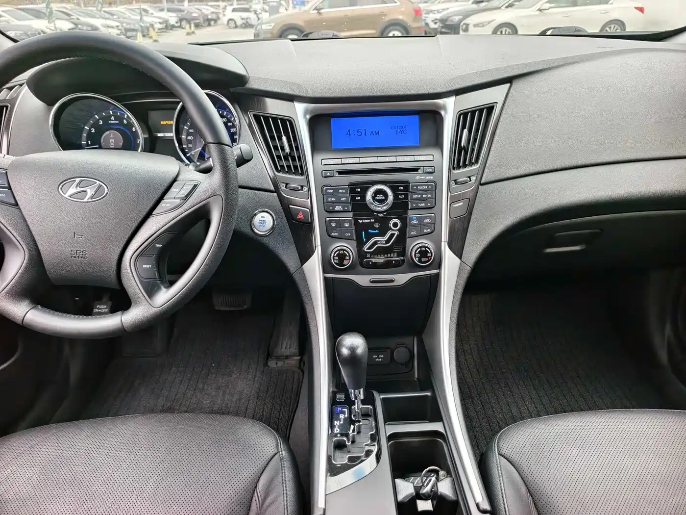 Hyundai Sonata 2011 2.0L Auto Premium Edition фото 13
