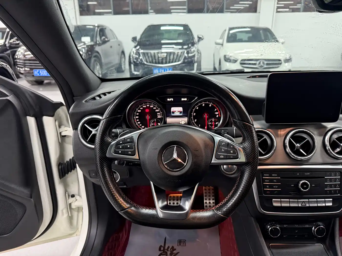 Mercedes-Benz CLA (Import) 2017 CLA 220 4MATIC фото 10