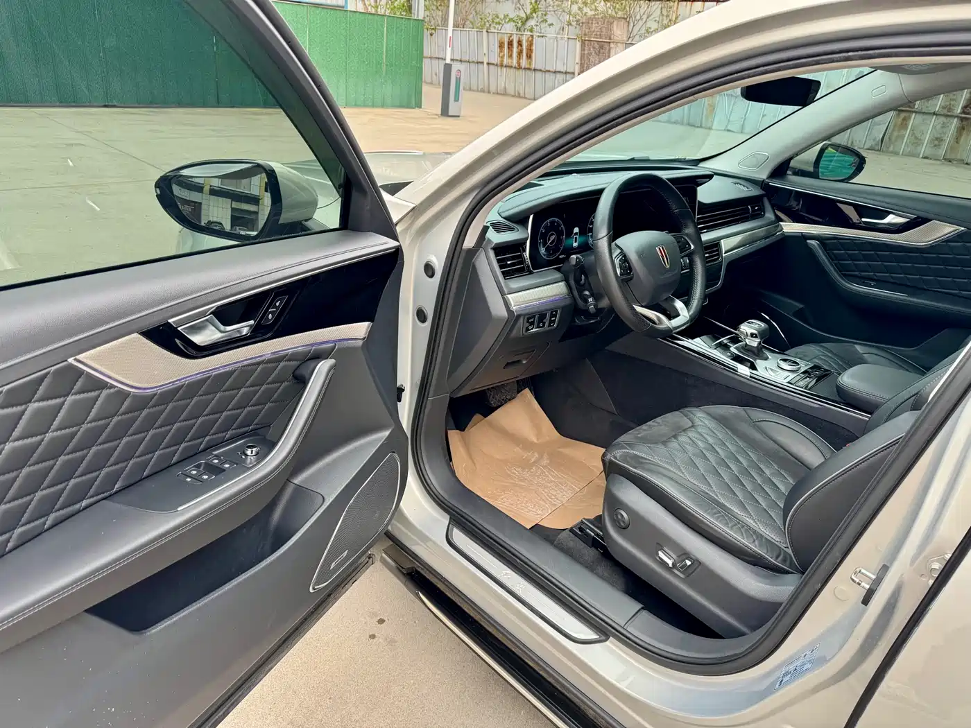 Hongqi HS5 2019 2.0T Smart Connect Enjoy Edition фото 9