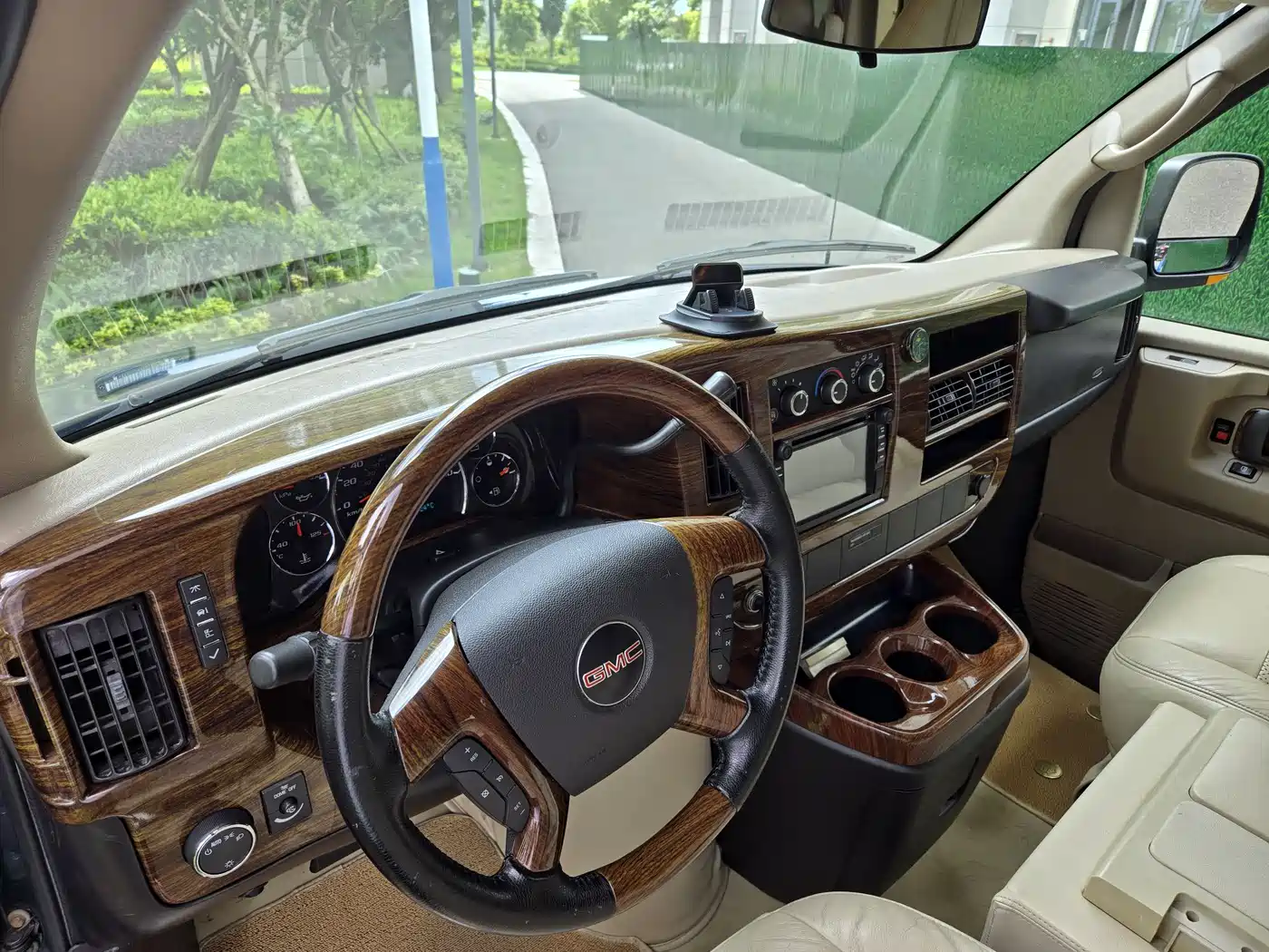 GMC Savana 2013 2014 5.3L Leader Edition