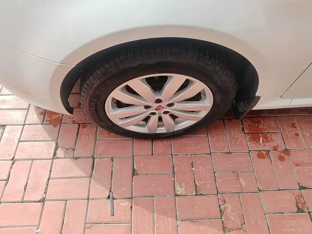 Roewe 350 2017 2015 Model 1.5L Manual Luxury Sunroof Edition