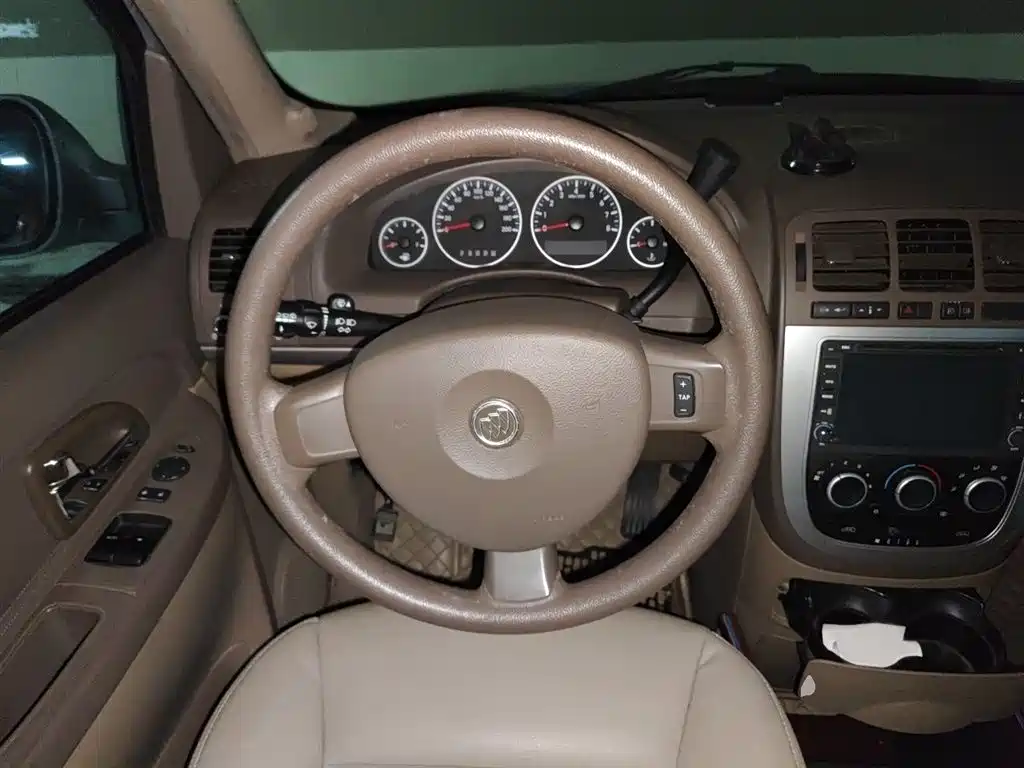 Buick GL8 2014 2.4L Classic Edition фото 3