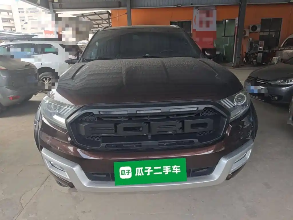 Ford Everest 2018 2017 2.0T Gasoline Automatic 4WD Luxury Edition 5-Seater