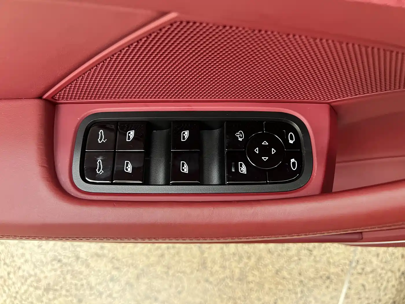 Porsche Panamera 2017 Panamera 3.0T фото 29