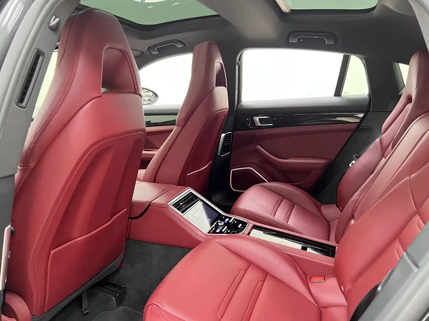 Porsche Panamera 2017 Panamera 3.0T фото 15