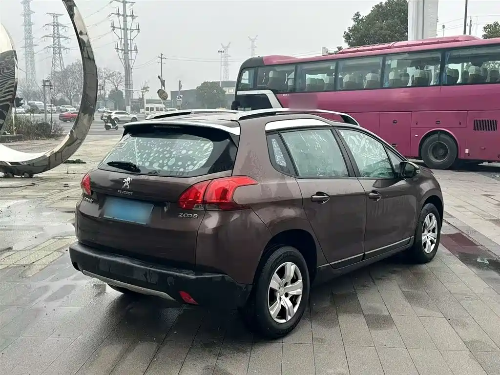 Peugeot 2008 2014 1.6L Automatic Trend Edition фото 24