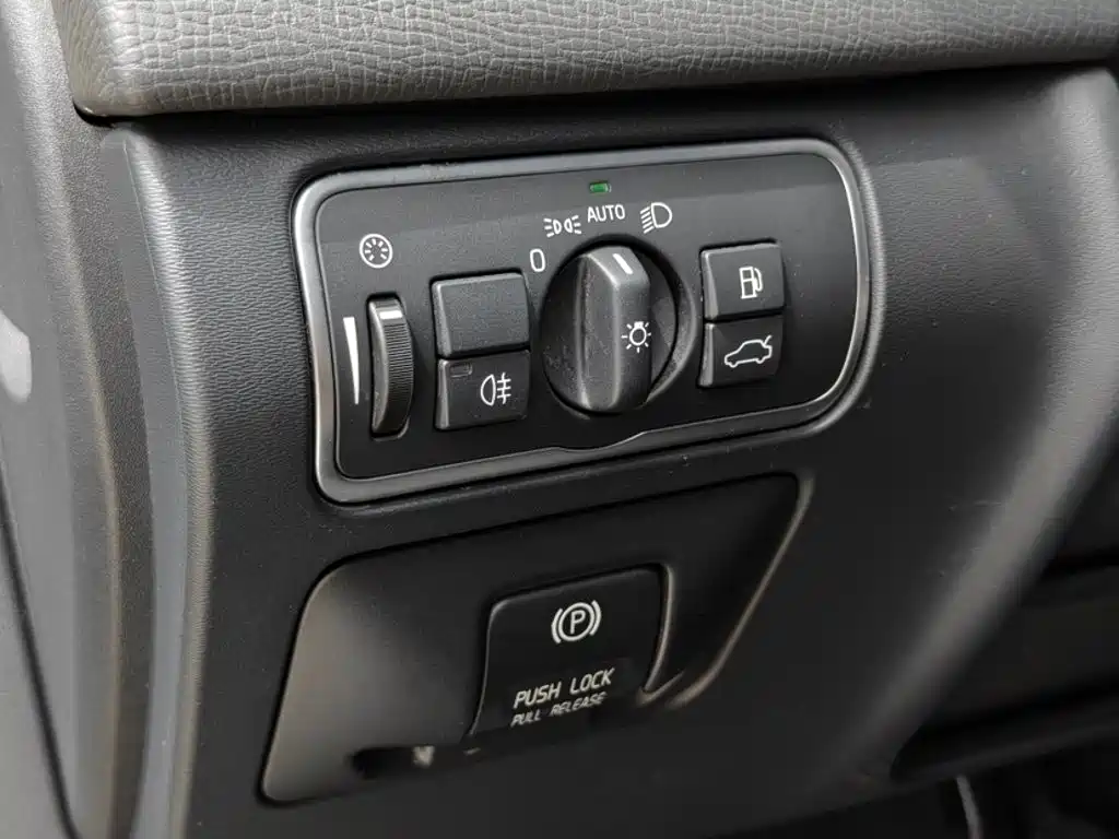 Volvo XC60 (Import) 2014 2014 Facelift T5 Elegance