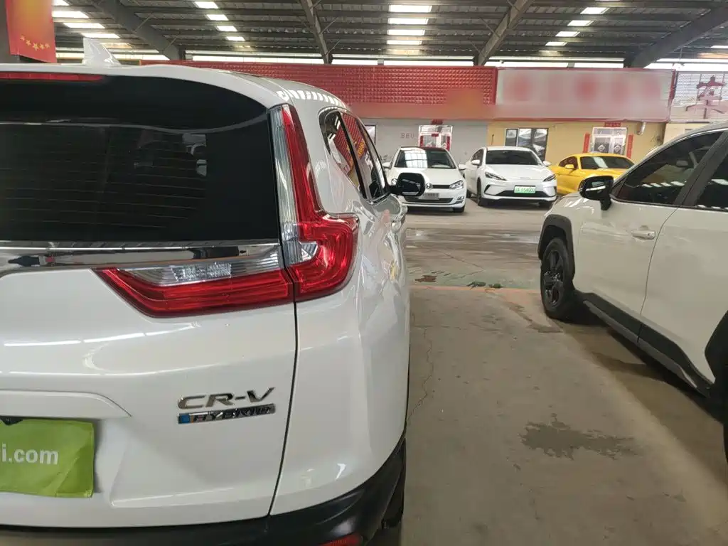 Фото 8 - Honda CR-V