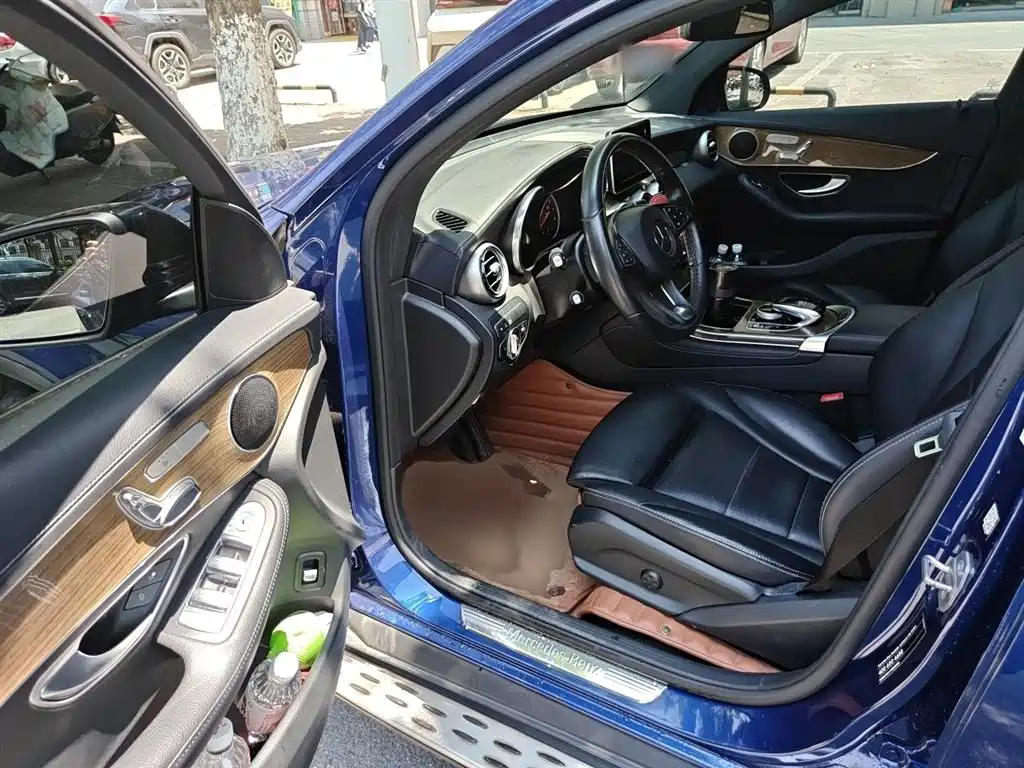 Mercedes-Benz GLC Coupe 2017 GLC 260 4MATIC Coupe SUV фото 14