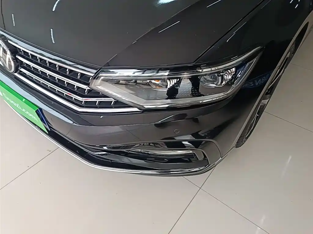 Volkswagen Magotan 2023 Model 2 Million Commemorative Edition 330TSI DSG Luxury фото 24