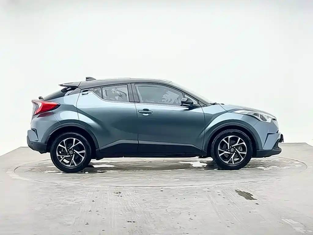 Toyota C-HR 2021 2020 Model 2.0L Leading