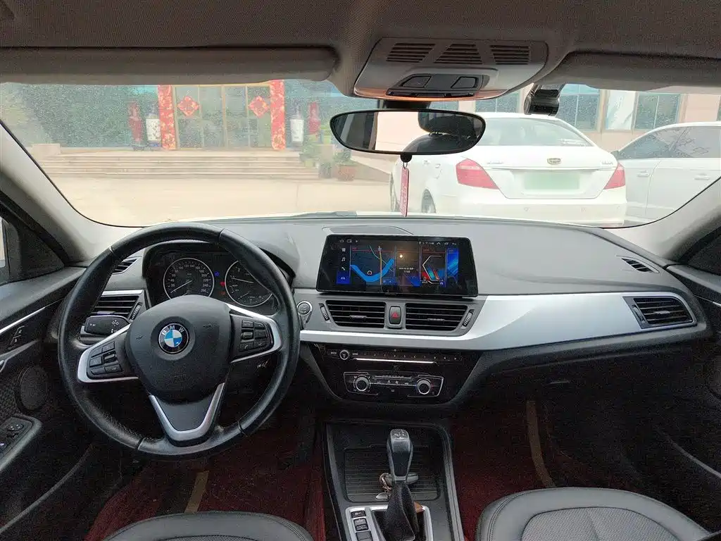 BMW 1 Series 2017 118i Fashion фото 10