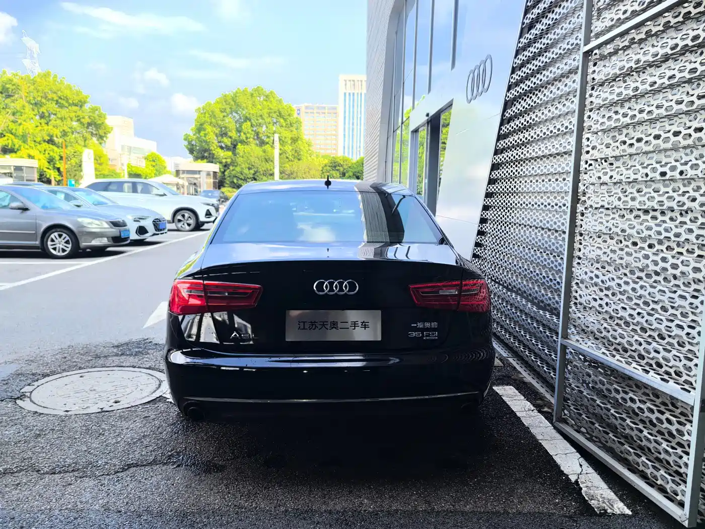 Фото 5 - Audi A6L