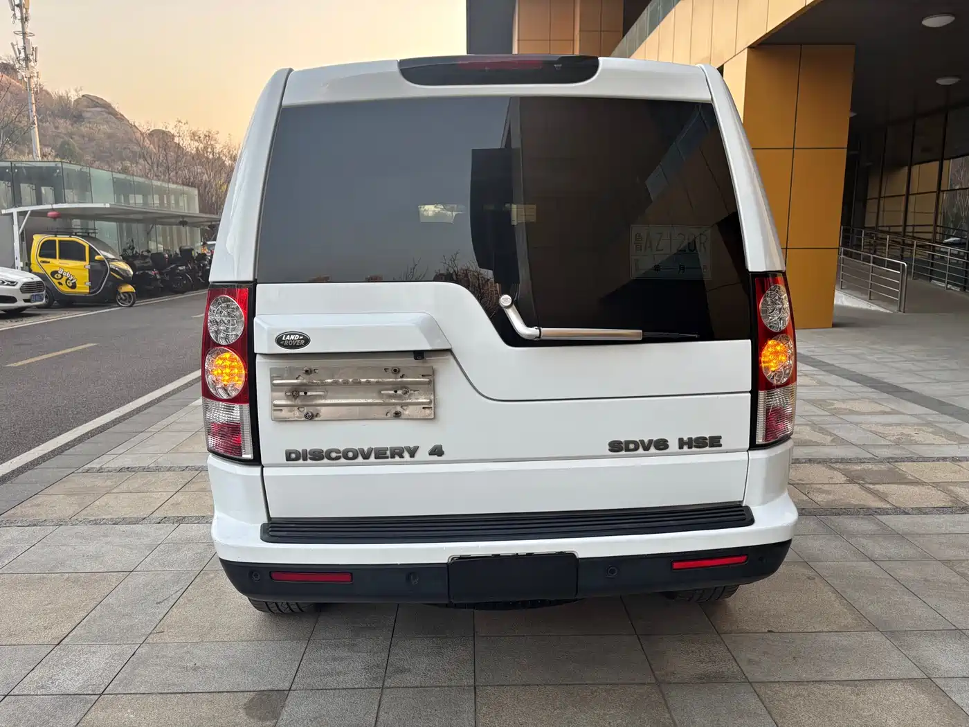 Land Rover Discovery 2013 3.0 SDV6 HSE Diesel фото 21