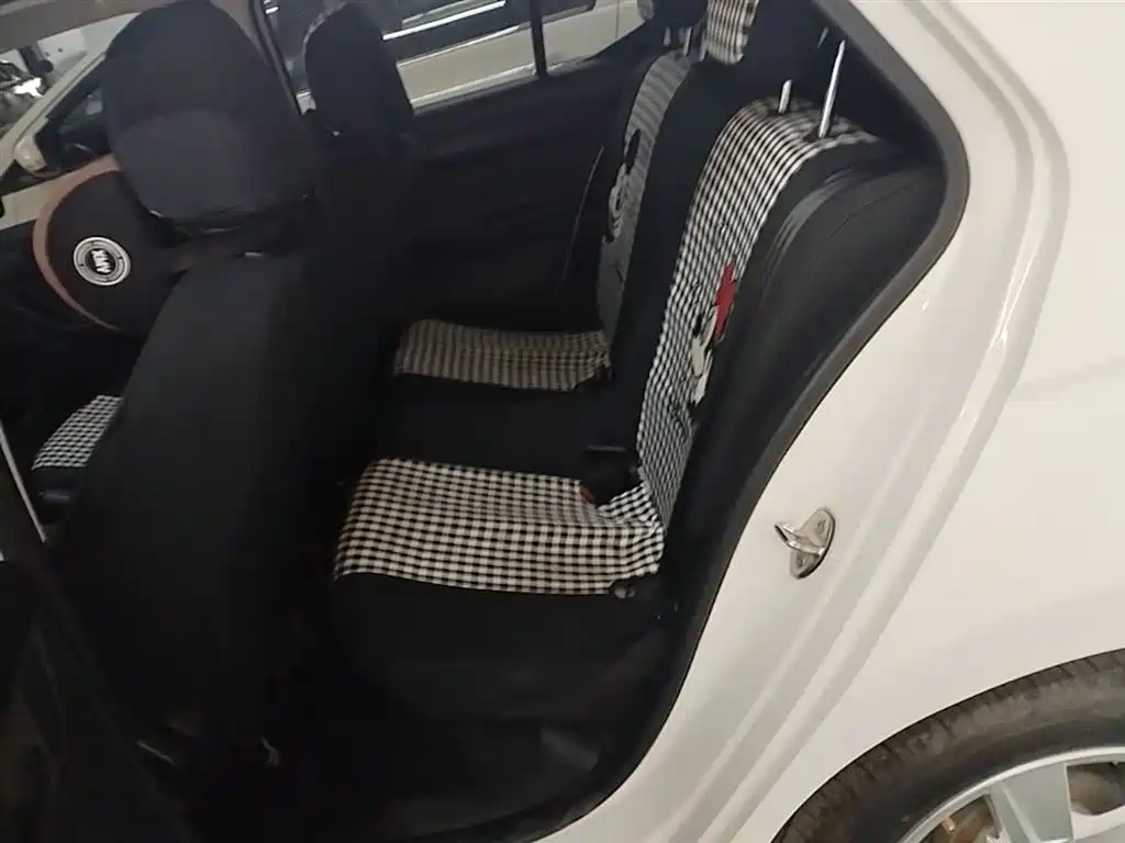 Škoda Fabia 2017 1.4L Auto Car Enjoy Edition фото 17