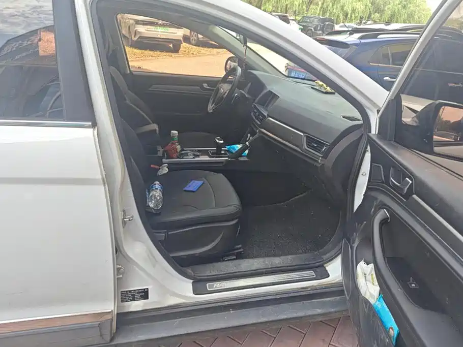 Photo 8 - Haval H6