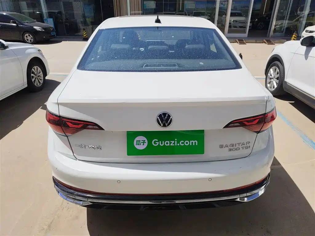 Volkswagen Sagitar 2023 300TSI DSG Surpassing Edition фото 6