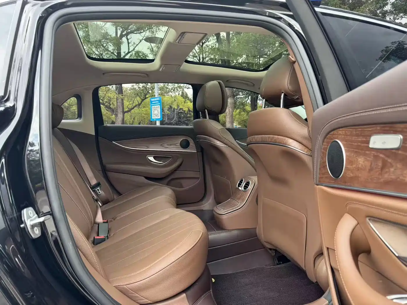 Mercedes-Benz E-Class 2023 E 300 L Fashion фото 6