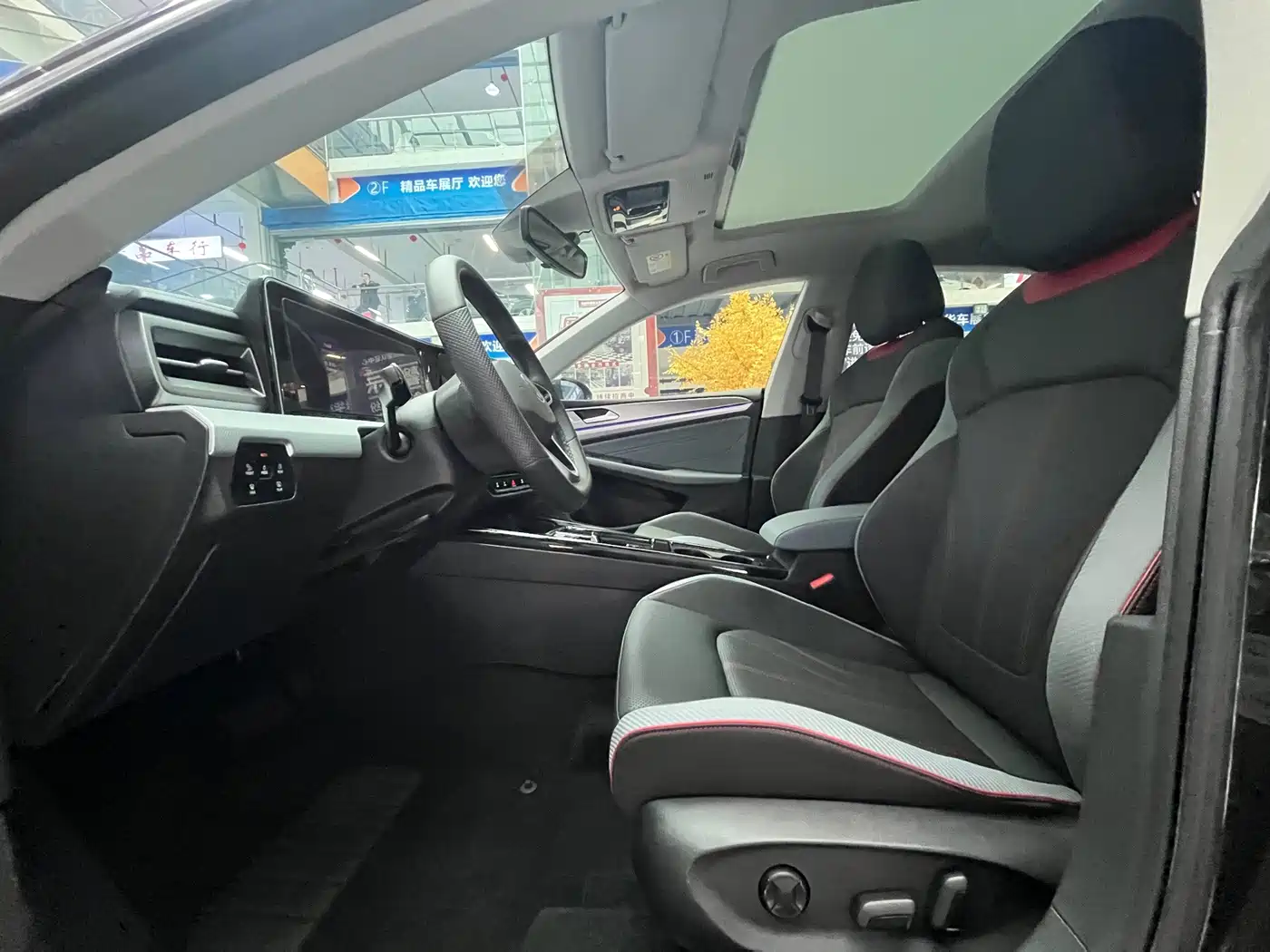 Volkswagen Lamando, миниатюра 8