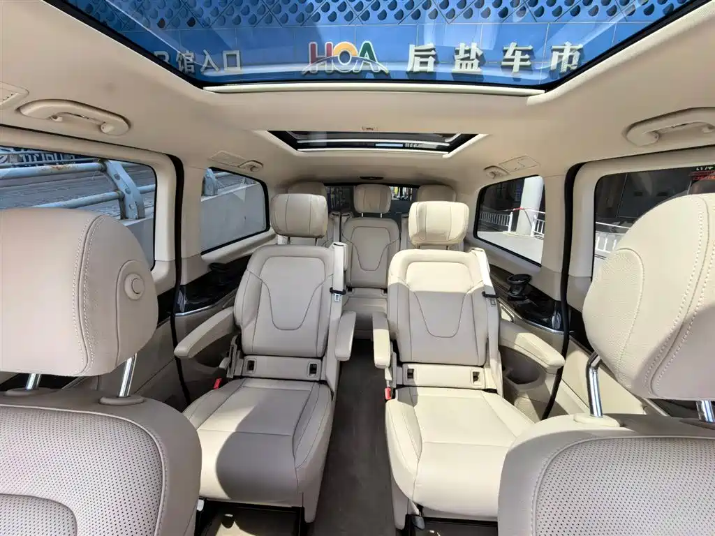 Mercedes-Benz V-Class 2018 V 260 Navigator Edition China VI фото 12