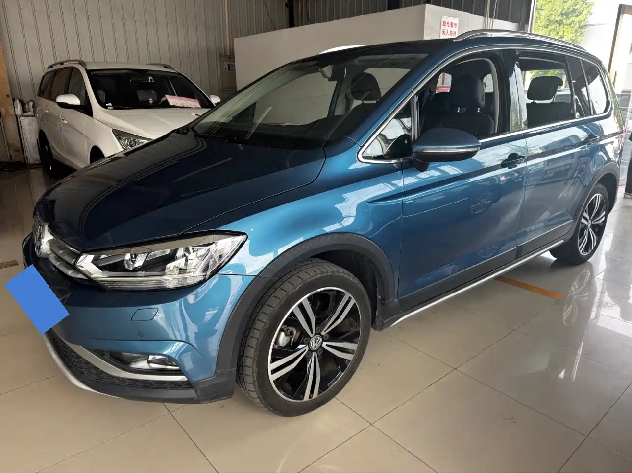 Volkswagen Touran 2018 Touran L 280TSI DSG Cross Edition 7-seater China VI
