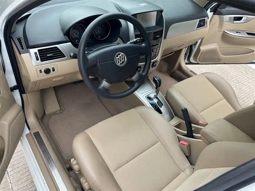 Buick Excelle 2013 1.5L Automatic Classic фото 10