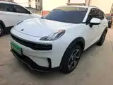Photo 2 - Lynk & Co 06
