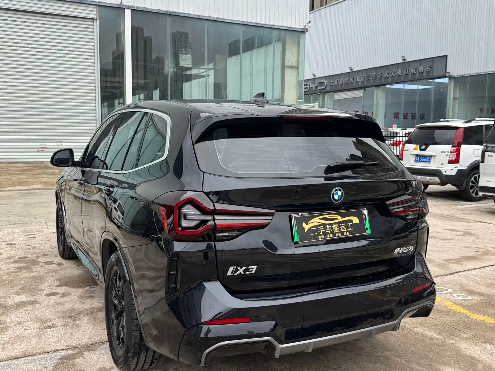 Фото 9 - BMW iX3