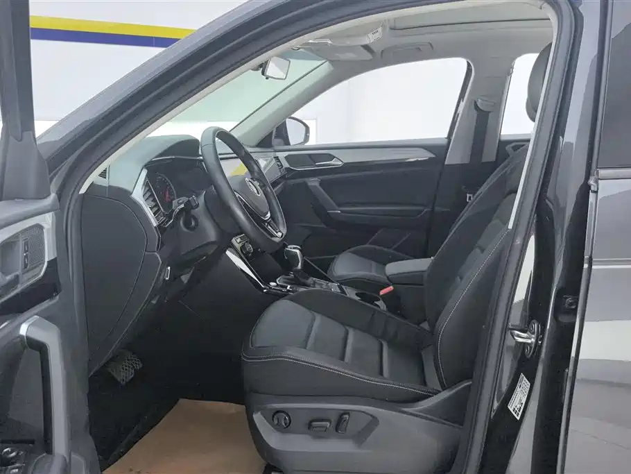 Volkswagen Tayron 2019 330TSI 2WD Luxury China VI фото 9