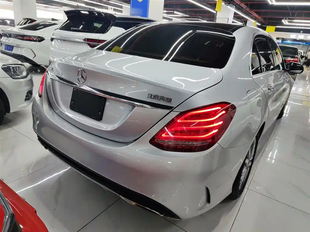 Mercedes-Benz C-Class 2015 C 200 L Sport фото 7