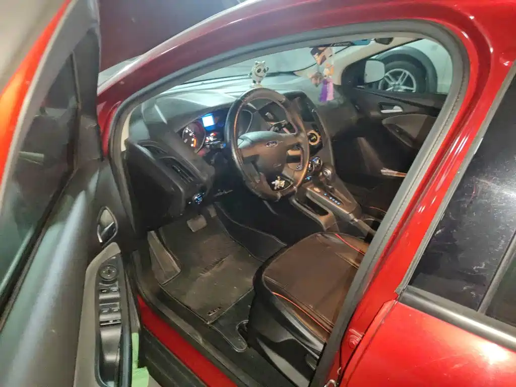 Ford Focus 2014 2012 Hatchback 1.6L Automatic Comfort