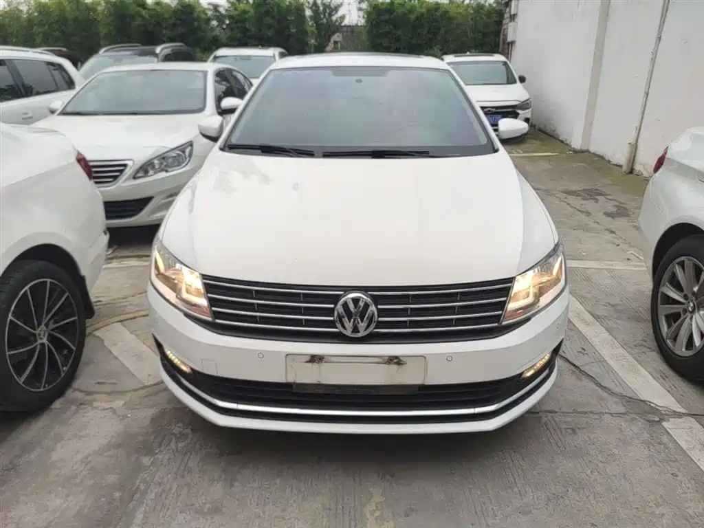 Volkswagen Lavida 2017 230TSI DSG Comfort Edition фото 3