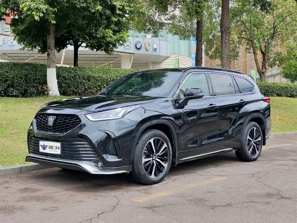 TOYOTA CROWN LUFANG