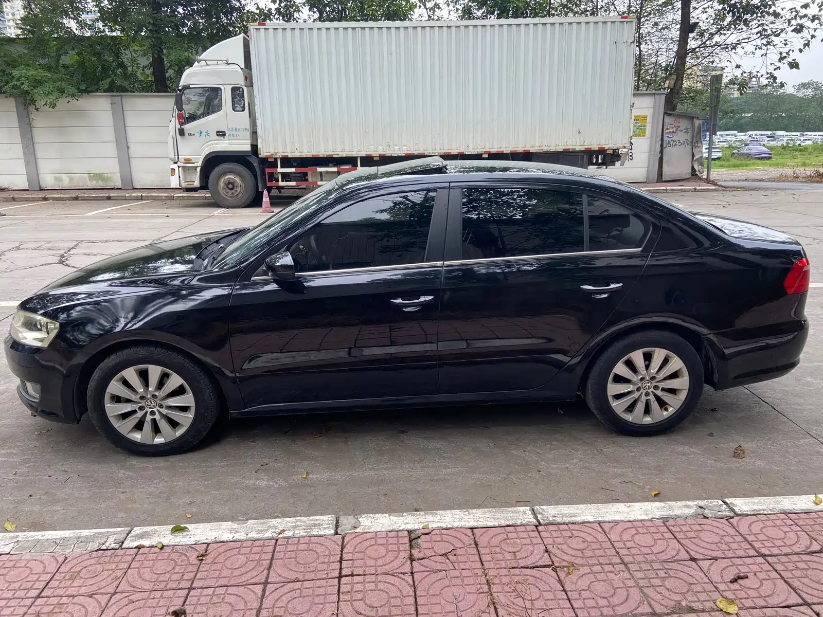 صورة 10 - Volkswagen Lavida