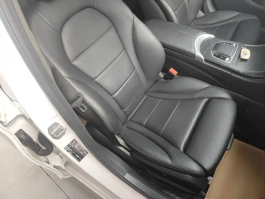 Фото 20 - Mercedes-Benz C-Class