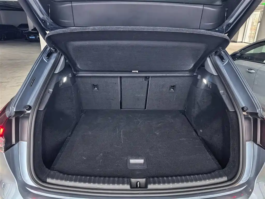 Audi Q4 e-tron 2024 40 e-tron Pioneer Edition фото 11