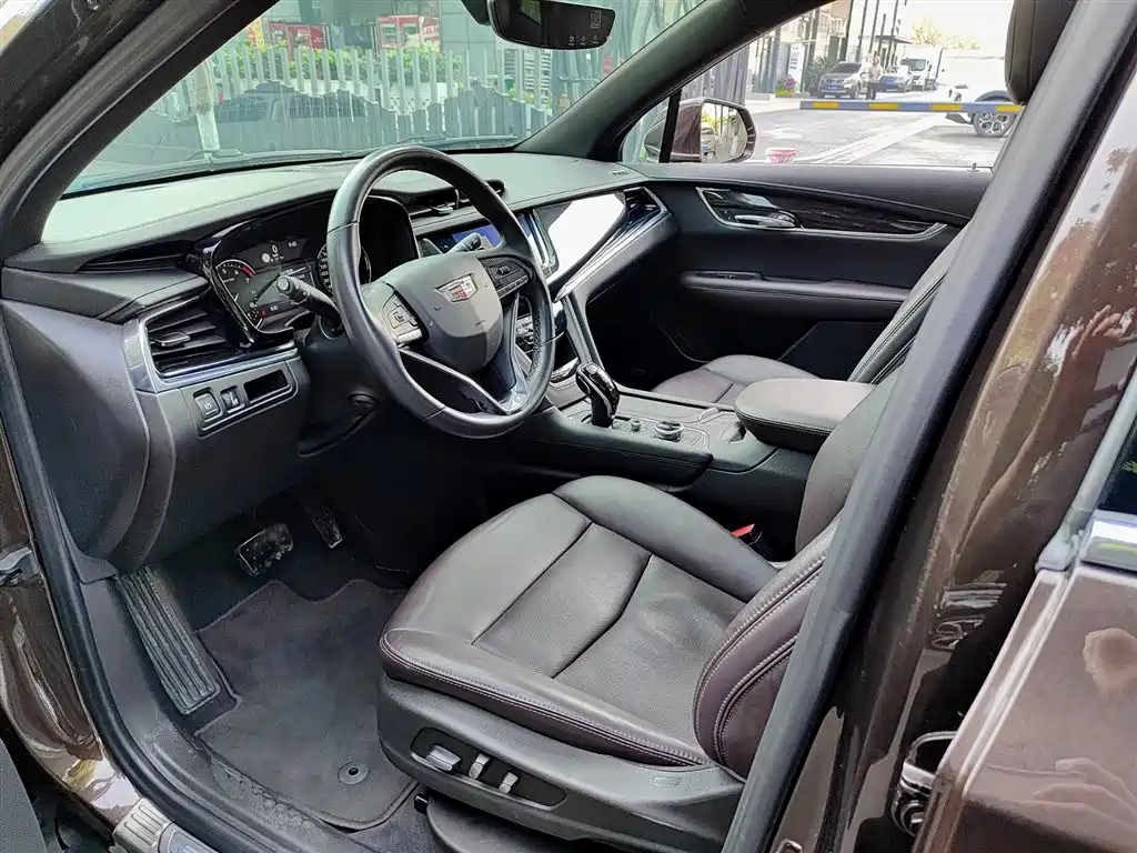 Cadillac XT6 2020 28T 6-Seater 4WD Luxury Model фото 7