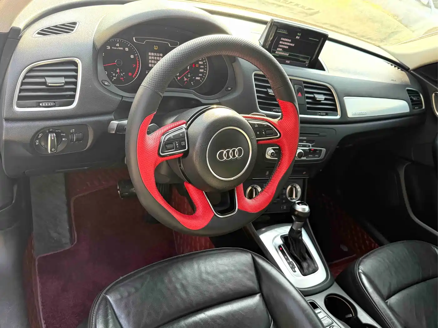 Photo 11 - Audi Q3