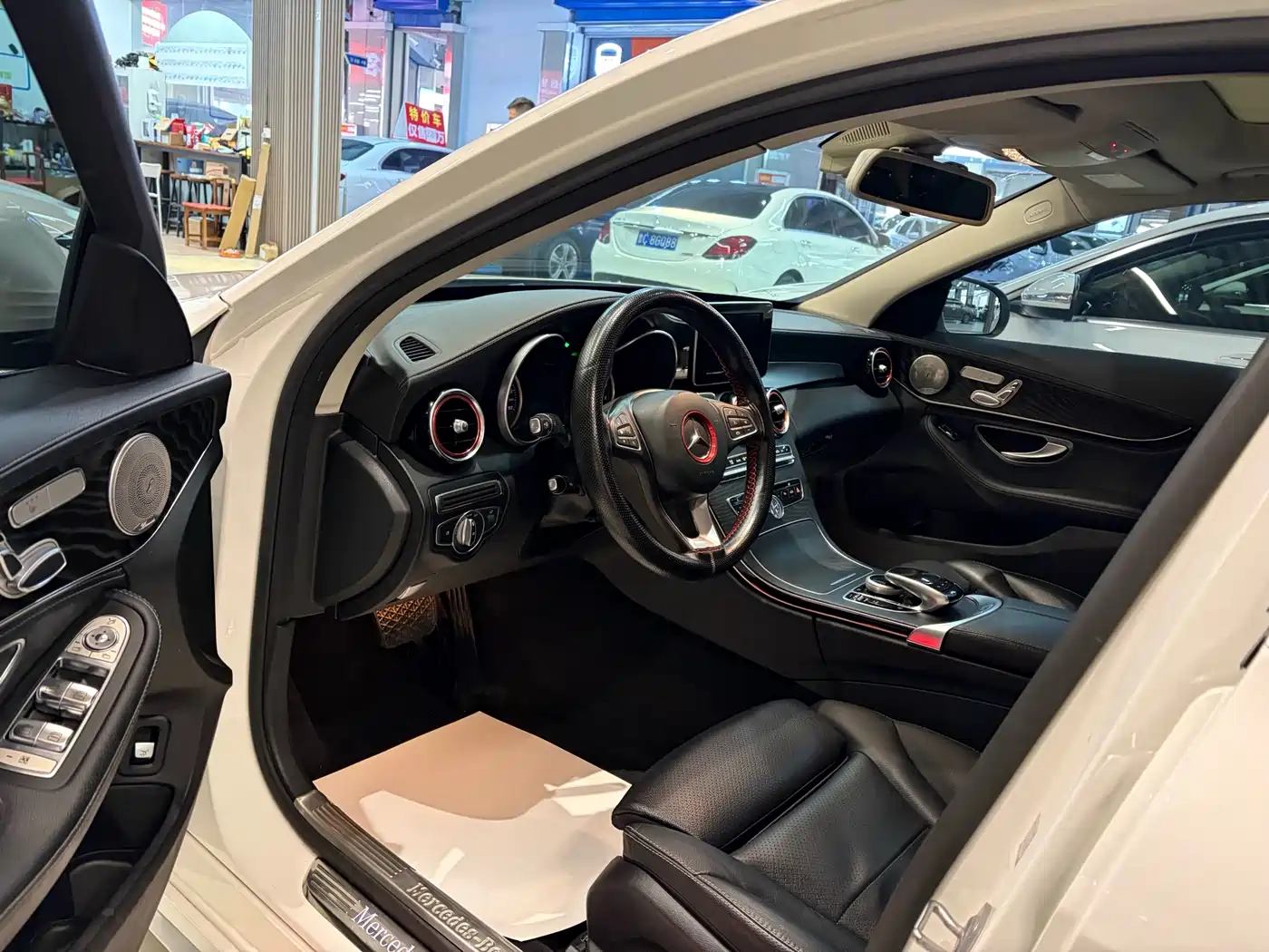 Mercedes-Benz C-Class 2017 Facelift C 200 L Sport Edition фото 4